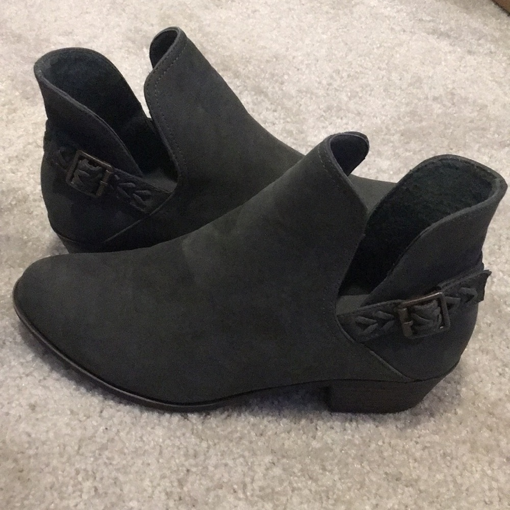 Just Fab Olive Booties